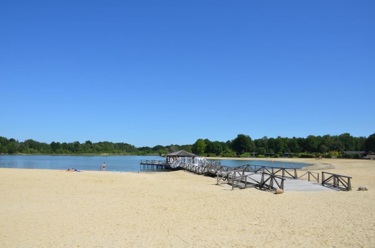 Drents Genieten - Lavendelheide Met Uitzicht Op Het Water Erm Dış mekan fotoğraf